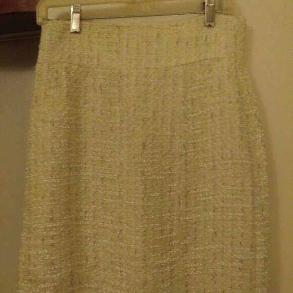 ANTONIO MELANI Dresses & Skirts - Antonio Melani Paris Metallic Yellow Tweed A-Line Skirt | Size 8
